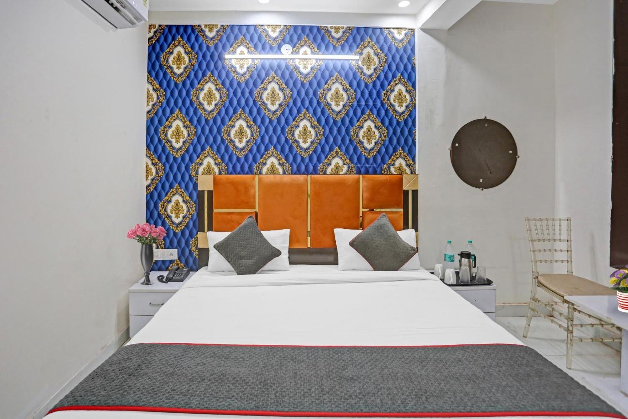 Hotel O Heritage Inn Ноида Екстериор снимка